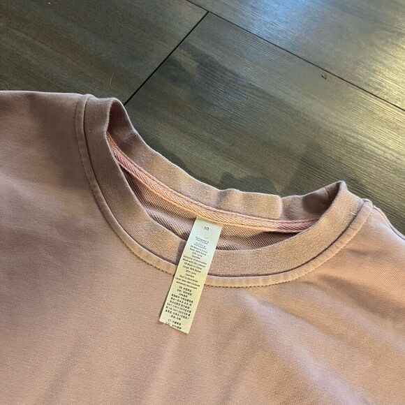 Lululemon‎ Light Pink Athletic Workout Crewneck Women 10 - Picture 2 of 4